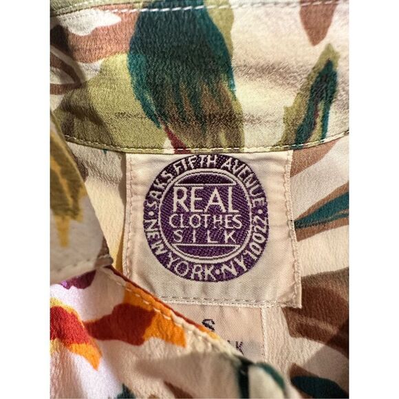 Saks Fifth Avenue Vintage Floral Hawaiian silk oversized button up shirt, size S - Picture 3 of 6